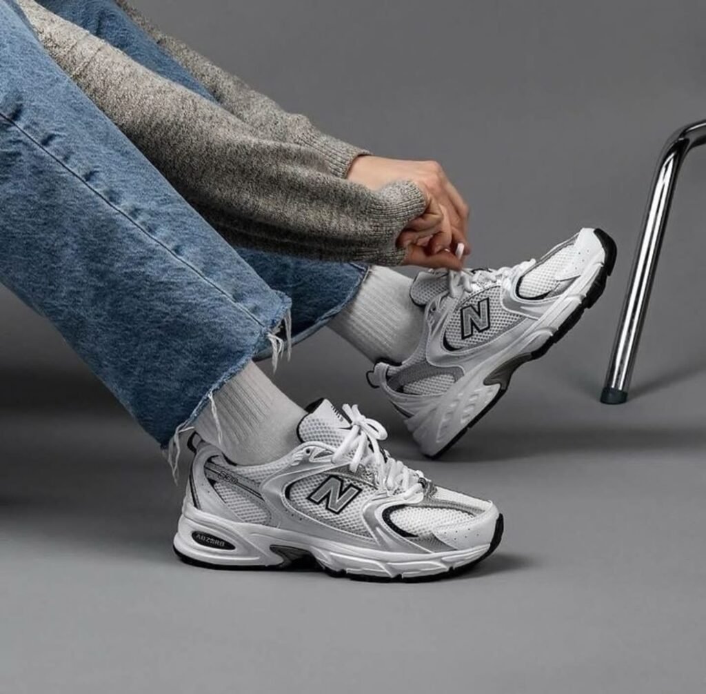 530 ”White/Silver“ Sale